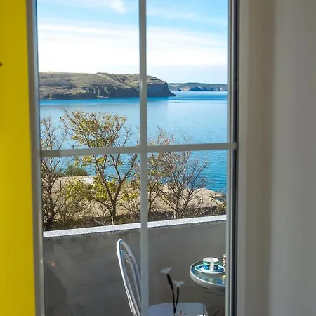 Luka Apartment *